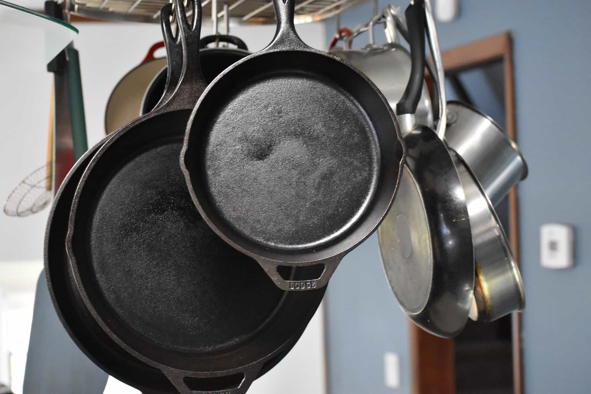 How do I get carbon out of pan after scrubbing? : r/castiron