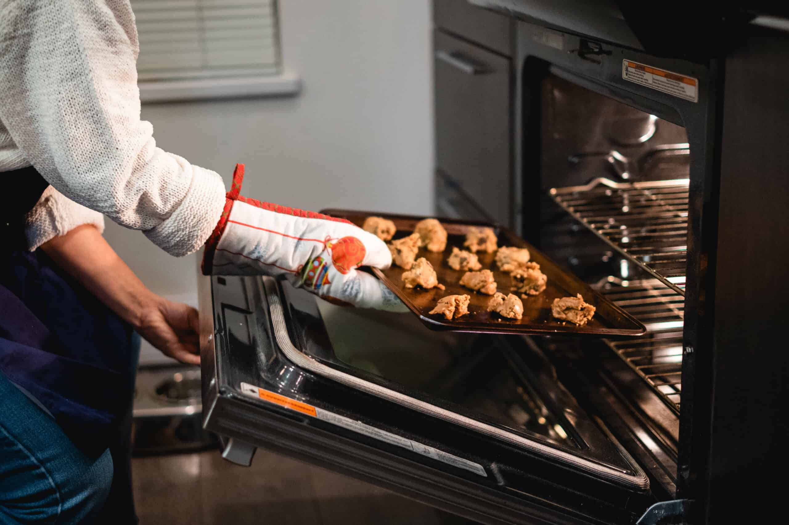 Using Oven Cleaners Safely