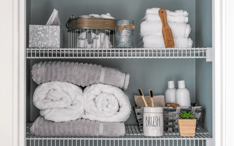 Organizing a Linen Closet